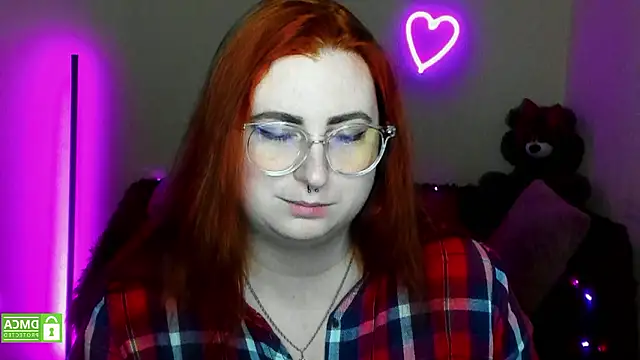 Snapshot of Alicia_love00 chatting on 02-07-26, 06:28 Alicia love00 online show from 02-07-26, 06:28