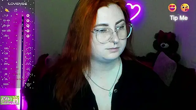 Snapshot of Alicia_love00 chatting on 02-09-26, 12:31 Alicia love00 online show from 02-09-26, 12:31