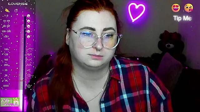 Snapshot of Alicia_love00 chatting on 02-10-26, 06:28 Alicia love00 online show from 02-10-26, 06:28