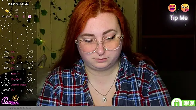 Snapshot of Alicia_love00 chatting on 02-11-26, 06:29 Alicia love00 online show from 02-11-26, 06:29