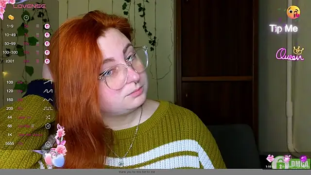 Snapshot of Alicia_love00 chatting on 02-15-26, 06:32 Alicia love00 online show from 02-15-26, 06:32