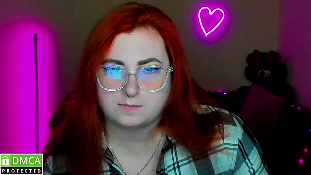 Snapshot of Alicia_love00 chatting on 02-19-26, 06:31 Alicia love00 online show from 02-19-26, 06:31