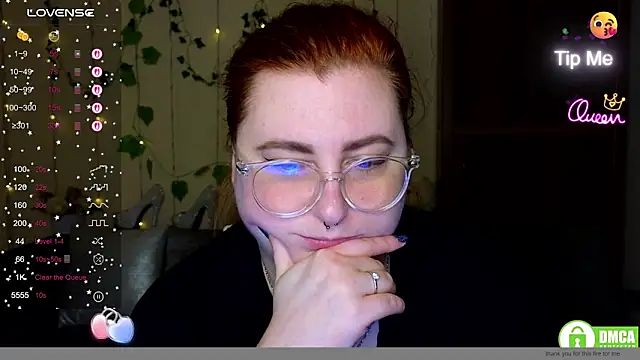 Snapshot of Alicia_love00 chatting on 02-20-26, 06:26 Alicia love00 online show from 02-20-26, 06:26