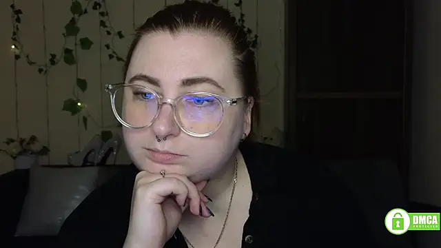 Snapshot of Alicia_love00 chatting on 03-03-26, 06:30 Alicia love00 online show from 03-03-26, 06:30