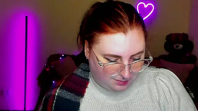 Alicia love00 online show from 04-23-26, 12:29