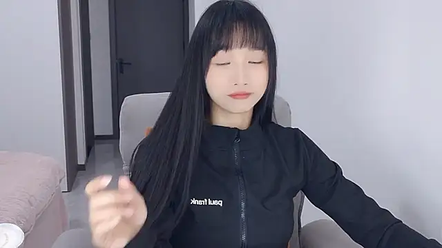 Lisa-3333 online show from 12-21-25, 01:40