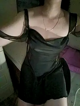 Snapshot of Jun-Mzzz chatting on 04-05-26, 03:53 Jun-Mzzz online show from 04-05-26, 03:53