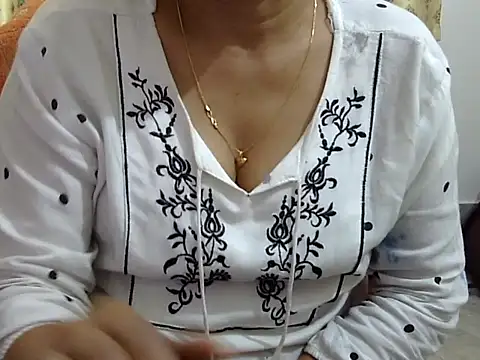 CHAMELI4747 online show from 02-09-26, 07:56