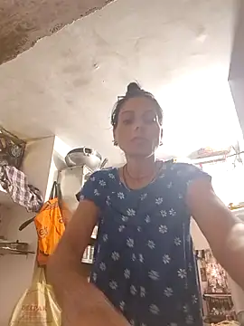 Snapshot of ISHANI-SINGH chatting on 11-03-25, 02:13 ISHANI-SINGH online show from 11-03-25, 02:13