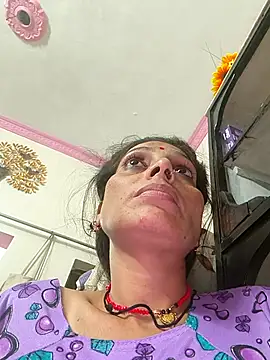 Snapshot of ISHANI-SINGH chatting on 11-10-25, 02:49 ISHANI-SINGH online show from 11-10-25, 02:49