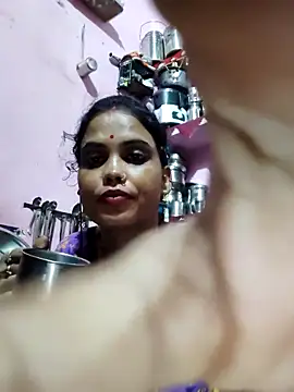 Snapshot of Cut_ragni chatting on 10-01-25, 06:14 Cut ragni online show from 10-01-25, 06:14