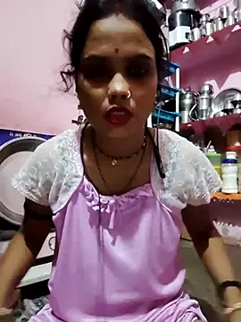 Snapshot of Cut_ragni chatting on 10-04-25, 06:50 Cut ragni online show from 10-04-25, 06:50