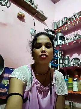 Snapshot of Cut_ragni chatting on 10-07-25, 05:43 Cut ragni online show from 10-07-25, 05:43