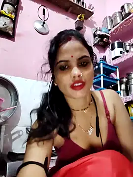 Snapshot of Cut_ragni chatting on 10-30-25, 05:24 Cut ragni online show from 10-30-25, 05:24