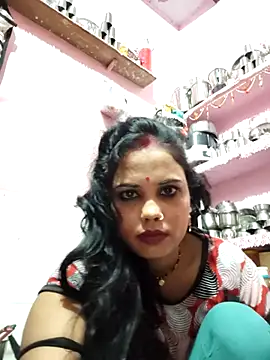 Snapshot of Cut_ragni chatting on 11-17-25, 12:49 Cut ragni online show from 11-17-25, 12:49