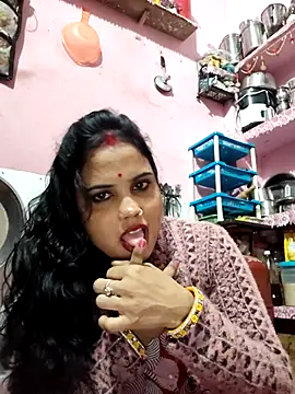 Snapshot of Cut_ragni chatting on 12-03-25, 05:33 Cut ragni online show from 12-03-25, 05:33