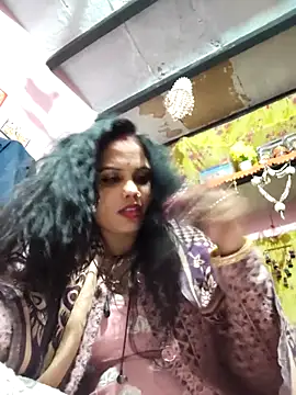 Snapshot of Cut_ragni chatting on 12-21-25, 05:20 Cut ragni online show from 12-21-25, 05:20