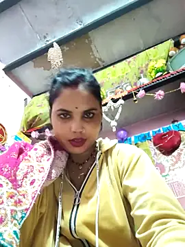 Snapshot of Cut_ragni chatting on 01-14-26, 05:29 Cut ragni online show from 01-14-26, 05:29