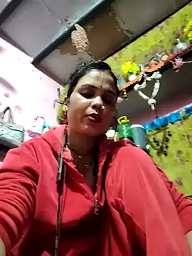 Snapshot of Cut_ragni chatting on 01-18-26, 05:17 Cut ragni online show from 01-18-26, 05:17