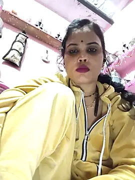 Snapshot of Cut_ragni chatting on 02-03-26, 05:07 Cut ragni online show from 02-03-26, 05:07