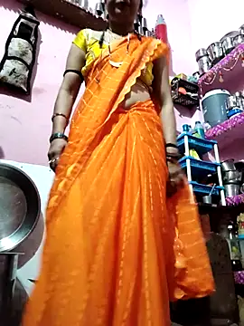 Snapshot of Cut_ragni chatting on 02-15-26, 05:20 Cut ragni online show from 02-15-26, 05:20