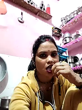 Snapshot of Cut_ragni chatting on 02-23-26, 04:59 Cut ragni online show from 02-23-26, 04:59