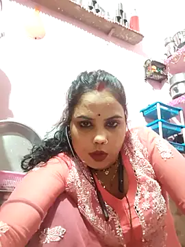 Snapshot of Cut_ragni chatting on 02-26-26, 05:56 Cut ragni online show from 02-26-26, 05:56
