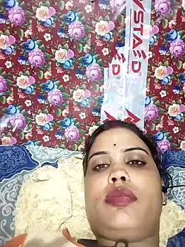 Snapshot of Cut_ragni chatting on 03-05-26, 07:26 Cut ragni online show from 03-05-26, 07:26