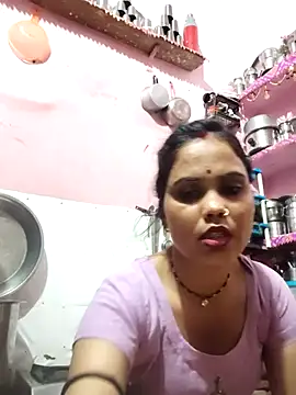 Snapshot of Cut_ragni chatting on 03-11-26, 05:08 Cut ragni online show from 03-11-26, 05:08