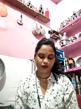 Snapshot of Cut_ragni chatting on 03-15-26, 04:57 Cut ragni online show from 03-15-26, 04:57