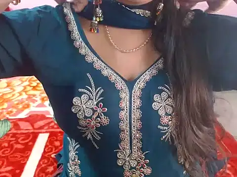 Hot anika  online show from 01-16-26, 12:09