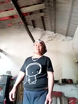 Snapshot of Chubbyhoney1 chatting on 03-25-26, 05:35 Chubbyhoney1 online show from 03-25-26, 05:35