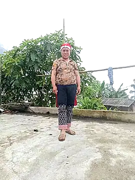 Snapshot of Chubbyhoney1 chatting on 04-02-26, 06:33 Chubbyhoney1 online show from 04-02-26, 06:33