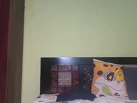 Snapshot of mickle_james chatting on 10-05-25, 04:11 mickle james online show from 10-05-25, 04:11