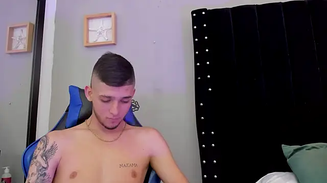 Mathewboy1 online show from 01-10-26, 06:53