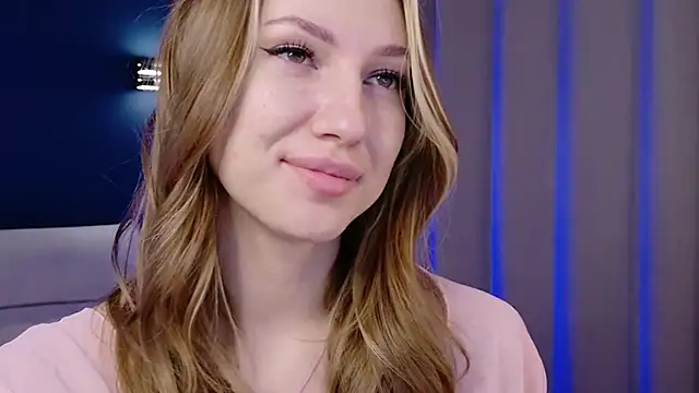 Snapshot of MariGven chatting on 11-10-25, 01:32 MariGven online show from 11-10-25, 01:32