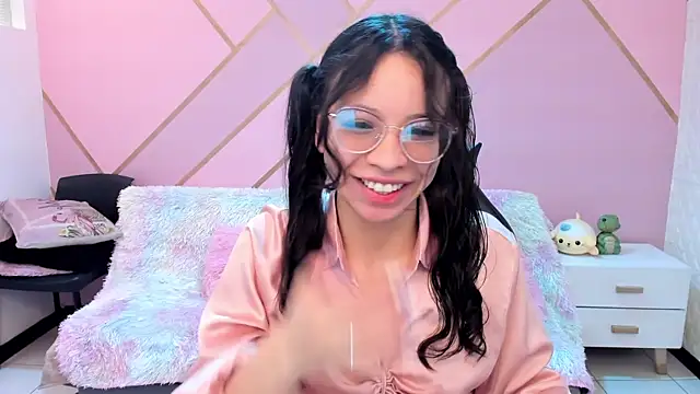 Snapshot of Giaa_rossi chatting on 11-16-25, 01:06 Giaa rossi online show from 11-16-25, 01:06