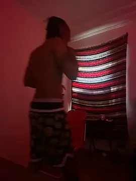 Snapshot of Taydagr8 chatting on 12-03-25, 06:17 Taydagr8 online show from 12-03-25, 06:17