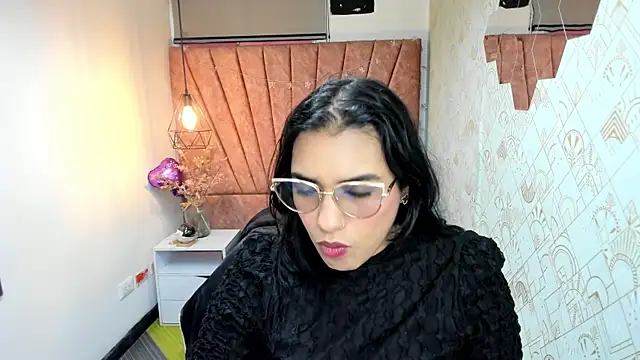 Lia Blake  online show from 12-19-25, 12:34