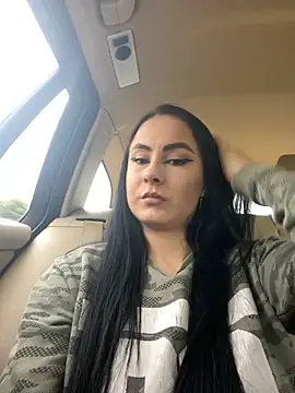 Snapshot of Enna-Kymm chatting on 10-13-25, 09:53 Enna-Kymm online show from 10-13-25, 09:53