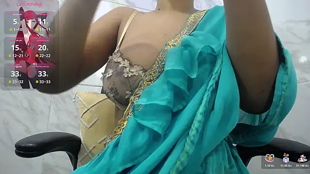 Snapshot of kairadayamai chatting on 10-30-25, 11:44 kairadayamai online show from 10-30-25, 11:44