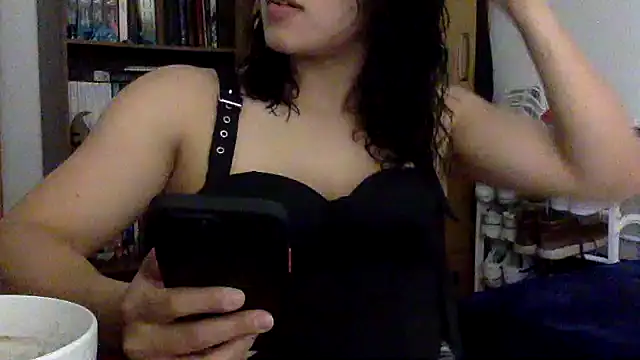 Snapshot of SEXOFLION chatting on 09-14-25, 03:05 SEXOFLION online show from 09-14-25, 03:05