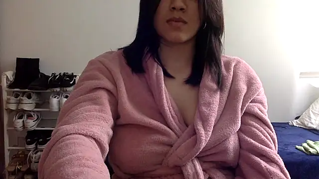 Snapshot of SEXOFLION chatting on 09-25-25, 06:22 SEXOFLION online show from 09-25-25, 06:22