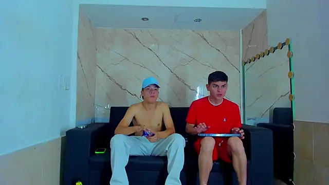 Snapshot of Rick_big chatting on 09-29-25, 04:17 Rick big online show from 09-29-25, 04:17