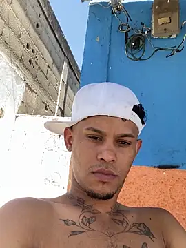 Snapshot of Rick_big chatting on 11-08-25, 04:29 Rick big online show from 11-08-25, 04:29