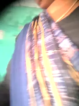 Snapshot of Hot_bbbb chatting on 03-10-26, 09:03 Hot bbbb online show from 03-10-26, 09:03