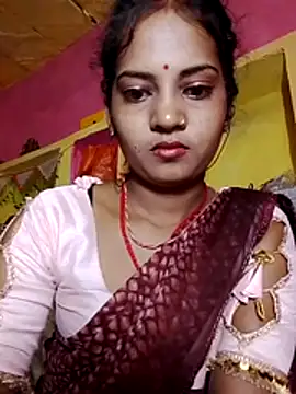 Snapshot of Hot_bbbb chatting on 06-02-26, 08:44 Hot bbbb online show from 06-02-26, 08:44