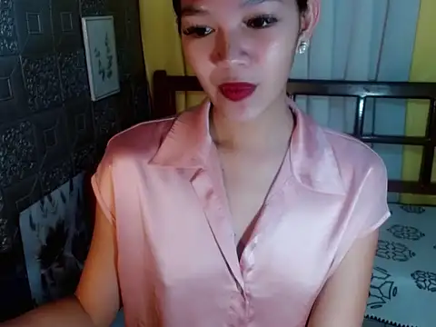 gorgeouswella online show from 06-13-26, 04:38