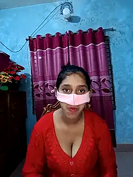 Snapshot of Cute_Faria chatting on 10-19-25, 04:29 Cute Faria online show from 10-19-25, 04:29