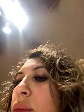 Snapshot of Chicagobabe chatting on 09-16-25, 06:58 Chicagobabe online show from 09-16-25, 06:58